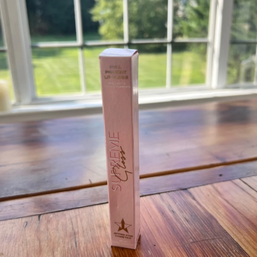 URETHXA- New in box‎ Jeffree Star Supreme Gloss Pale Yellow LipGloss Shiny Gloss
